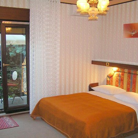 Guest House Lifestyle Holiday Abbázia Kültér fotó
