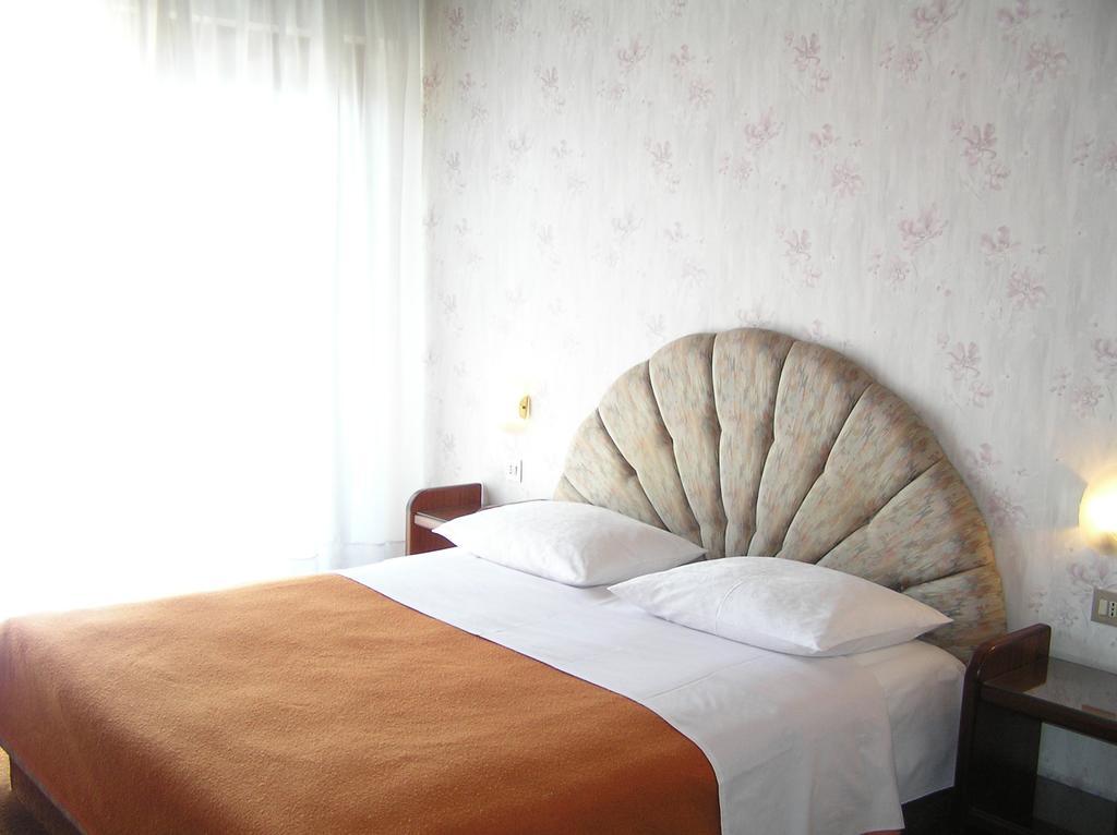 Guest House Lifestyle Holiday Abbázia Szoba fotó