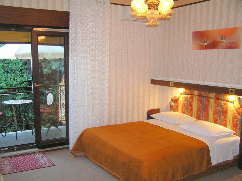 Guest House Lifestyle Holiday Abbázia Kültér fotó